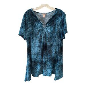 White Stag Women’s Top – Size XXL – Abstract Floral Burnout – Ring Detail Neckli